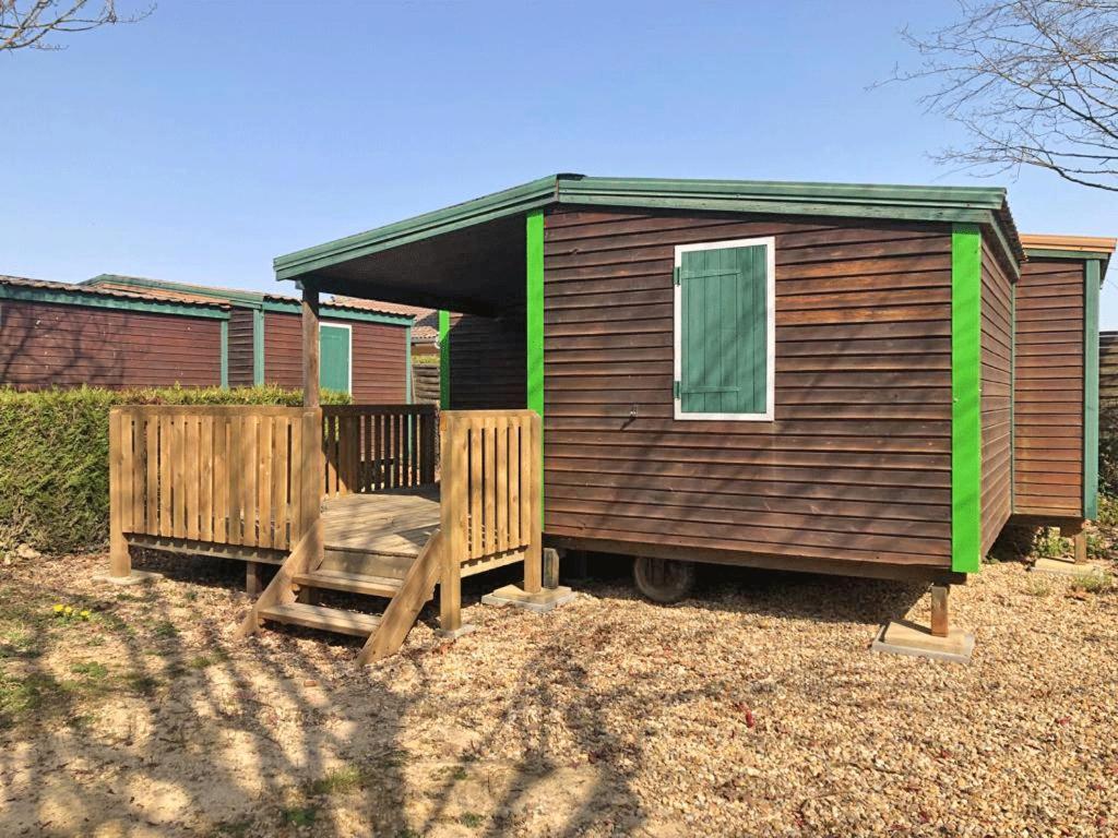 Hotel L'Oasis des Dombes Ambérieux-en-Dombes Zimmer foto