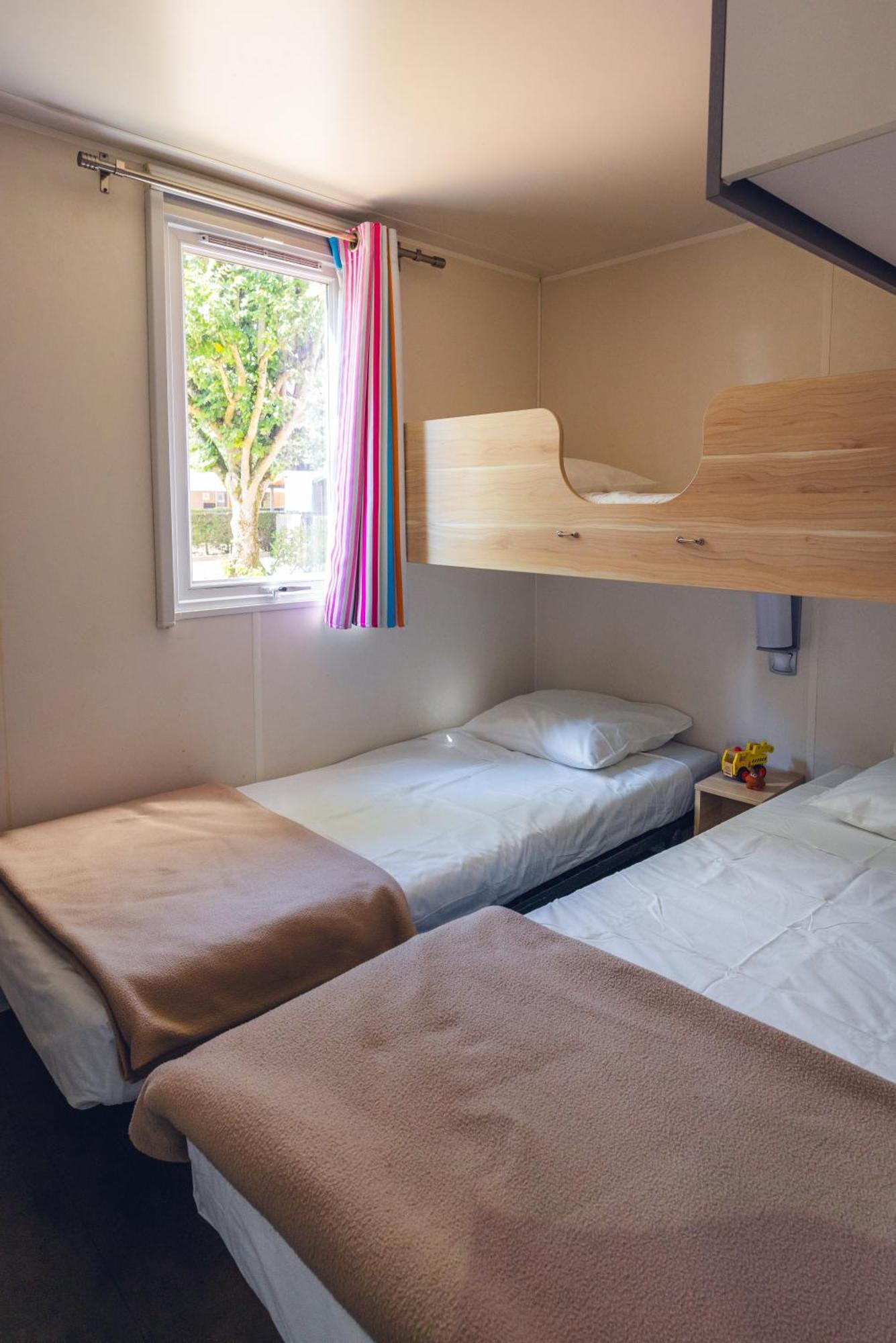 Hotel L'Oasis des Dombes Ambérieux-en-Dombes Zimmer foto